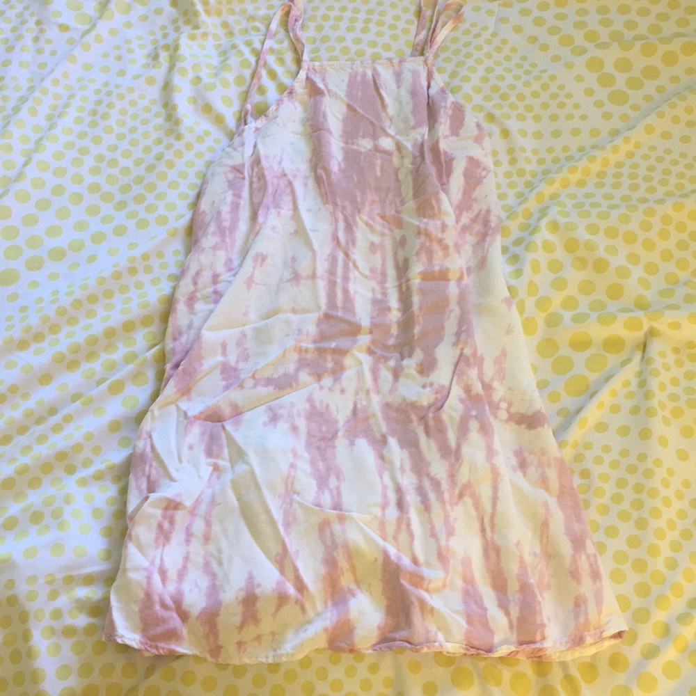 Pink and white tye die dress